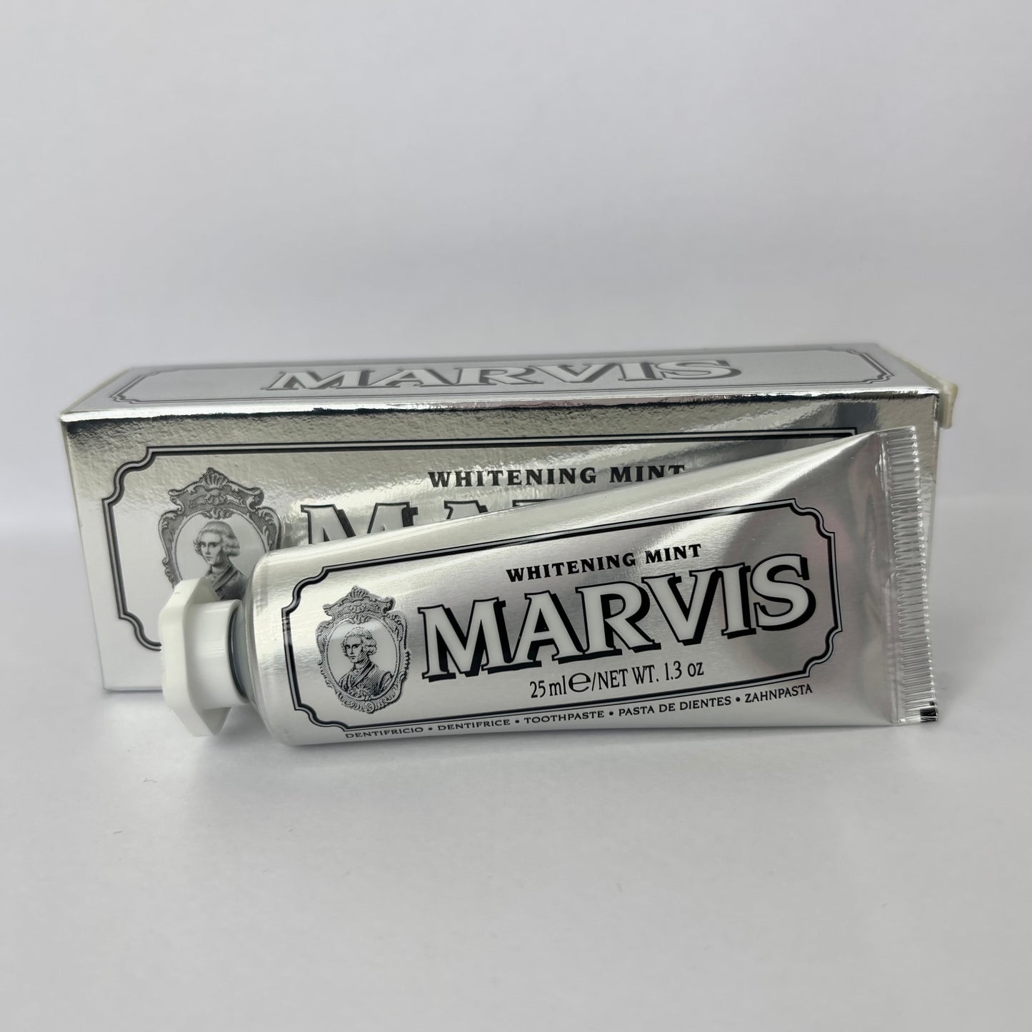 Pasta de dientes de menta Marvis Whitening