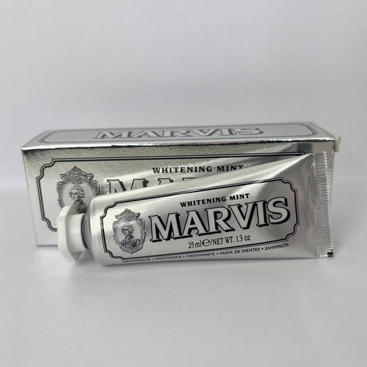 Pasta de dientes de menta Marvis Whitening